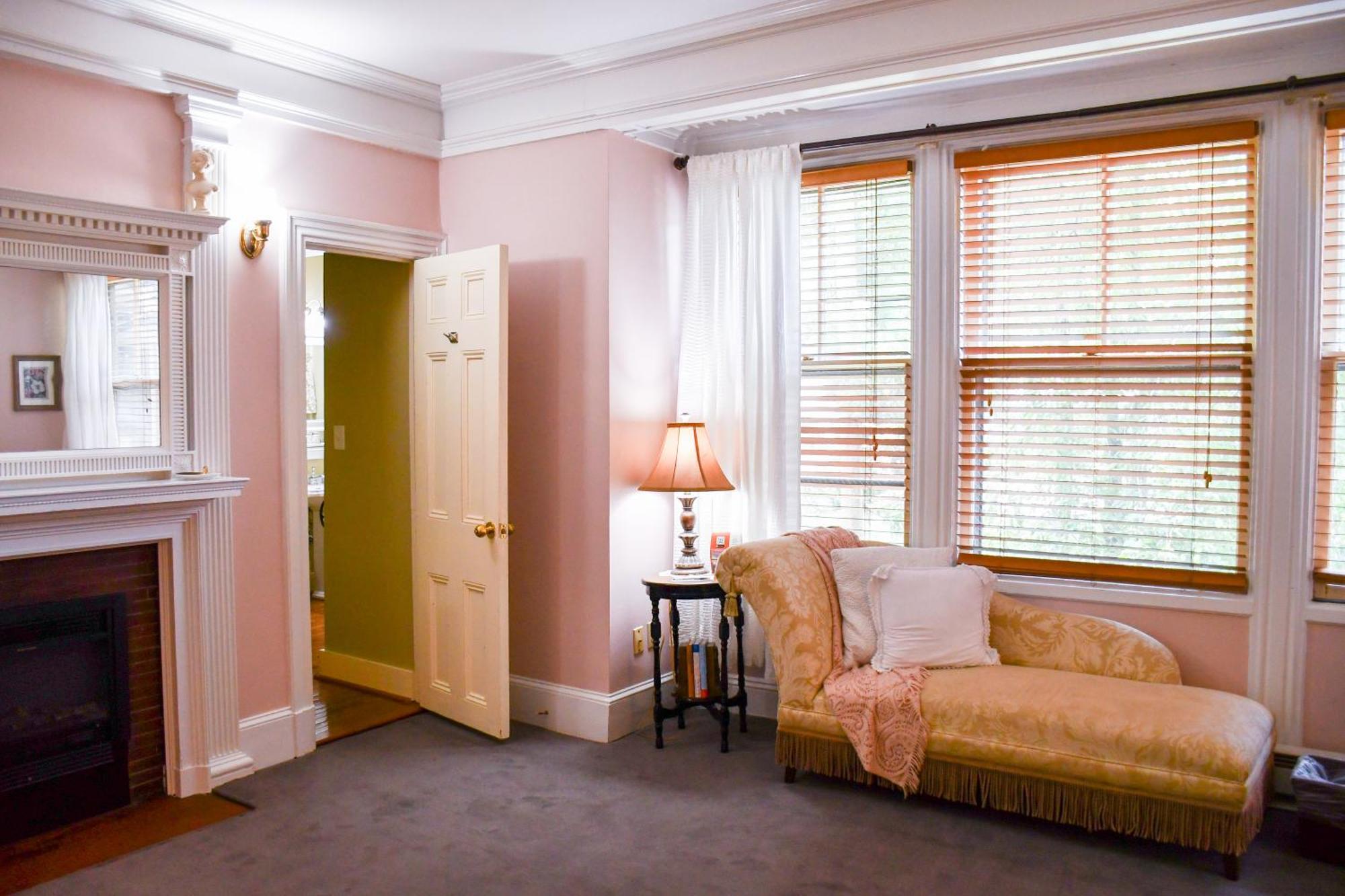 The Sayre Mansion Bed & Breakfast 3*