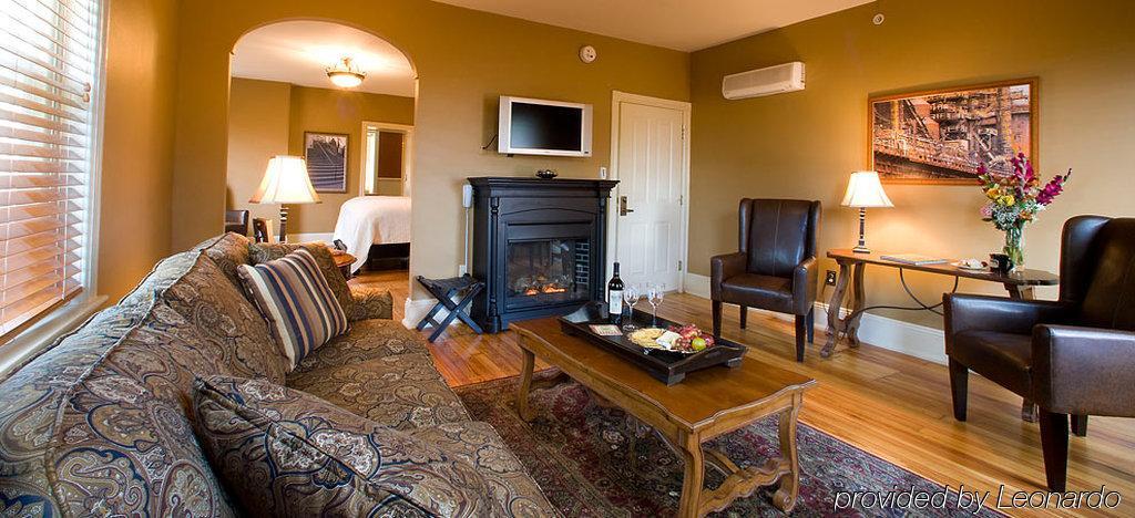 The Sayre Mansion Bed & Breakfast 3*